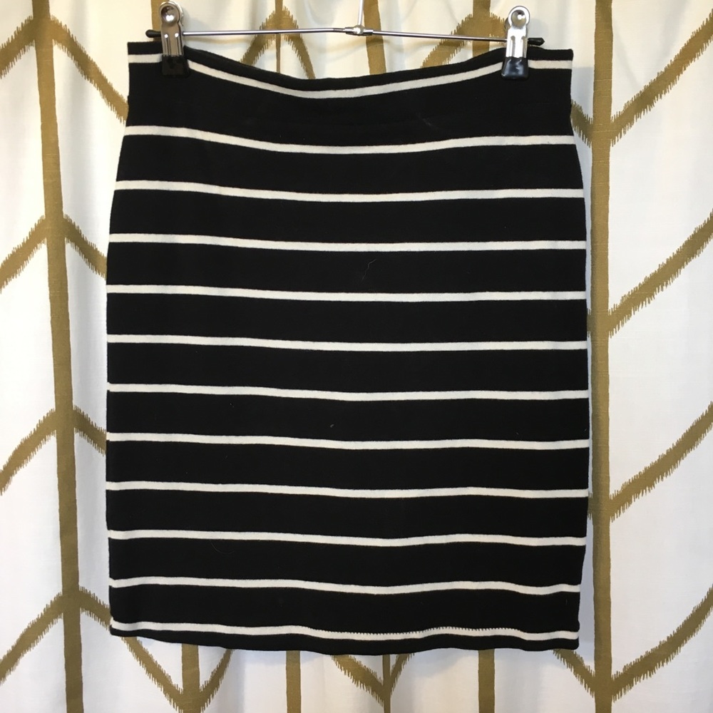 Striped mini skirt